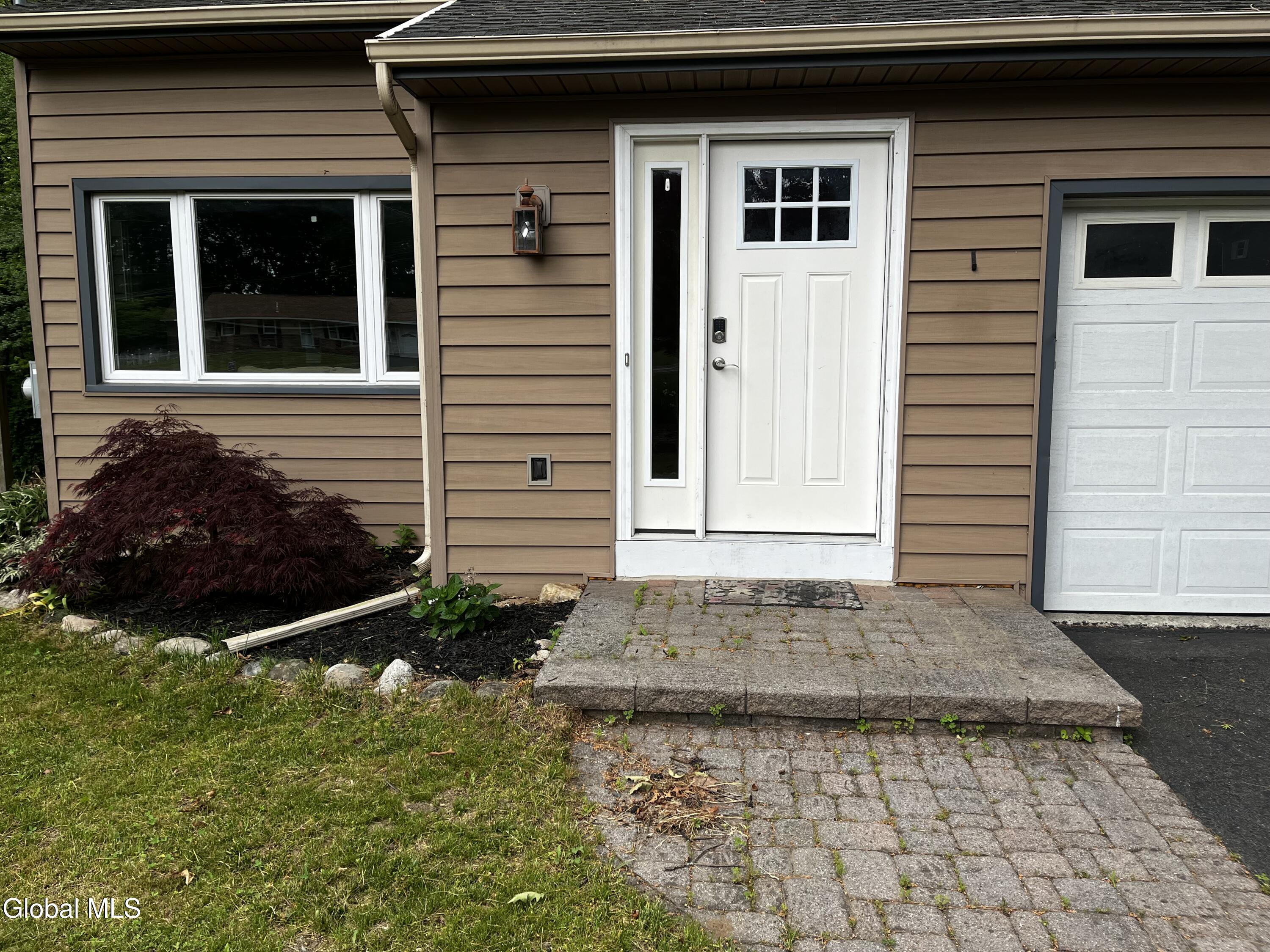 3287 East Old State Road Guilderland, NY 12303 - Photo 6 of 88 IMG_3697