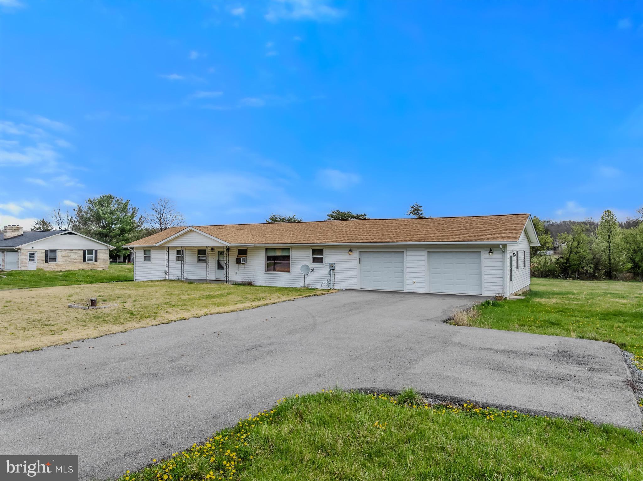 11223 Valley Road Berkeley Springs, WV 25411 - Photo 2 of 14