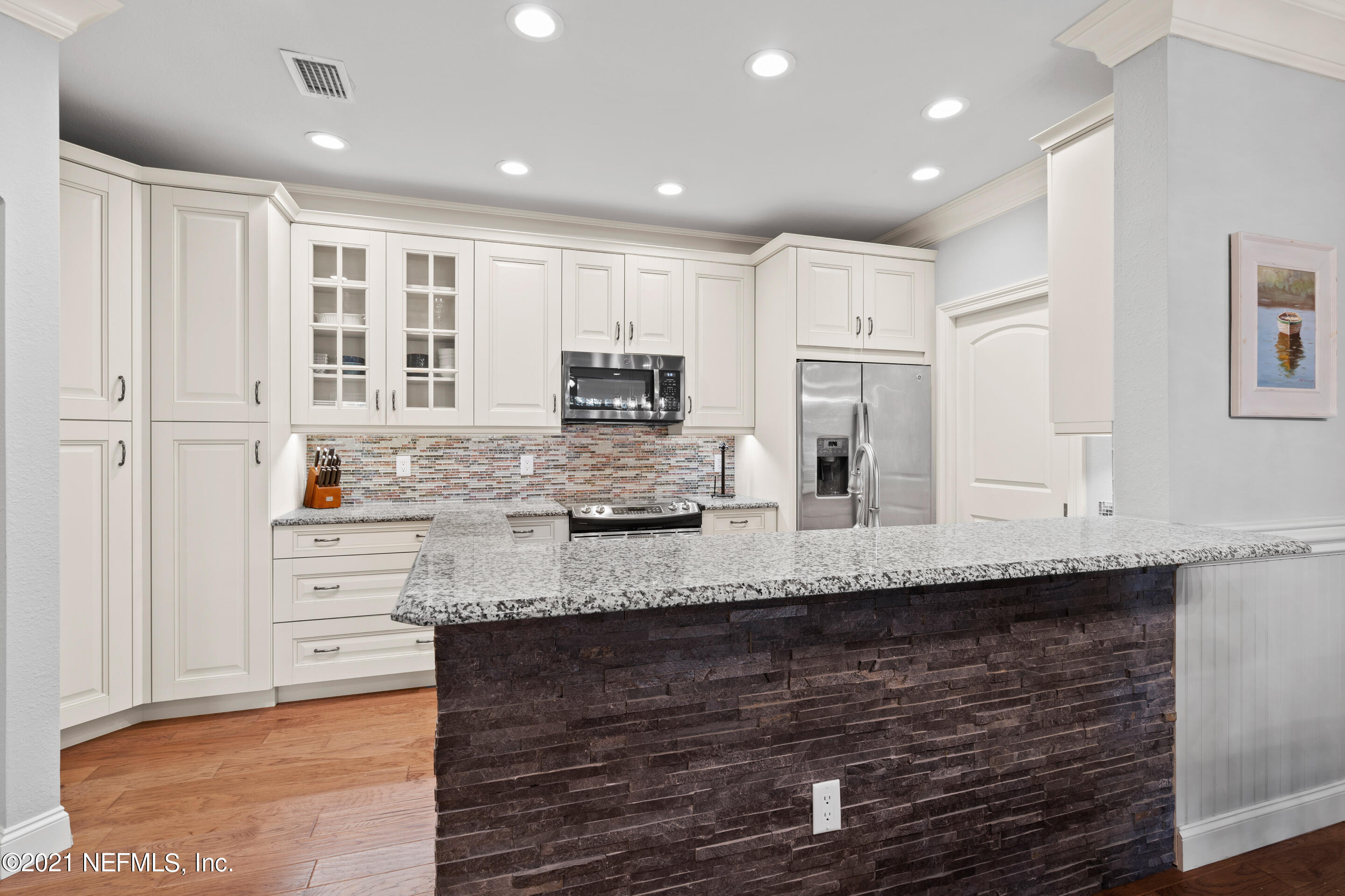10901 Burnt Mill Road, Unit 103 Jacksonville, FL 32256 - Photo 11 of 33 10901 Burnt Mill Rd-11