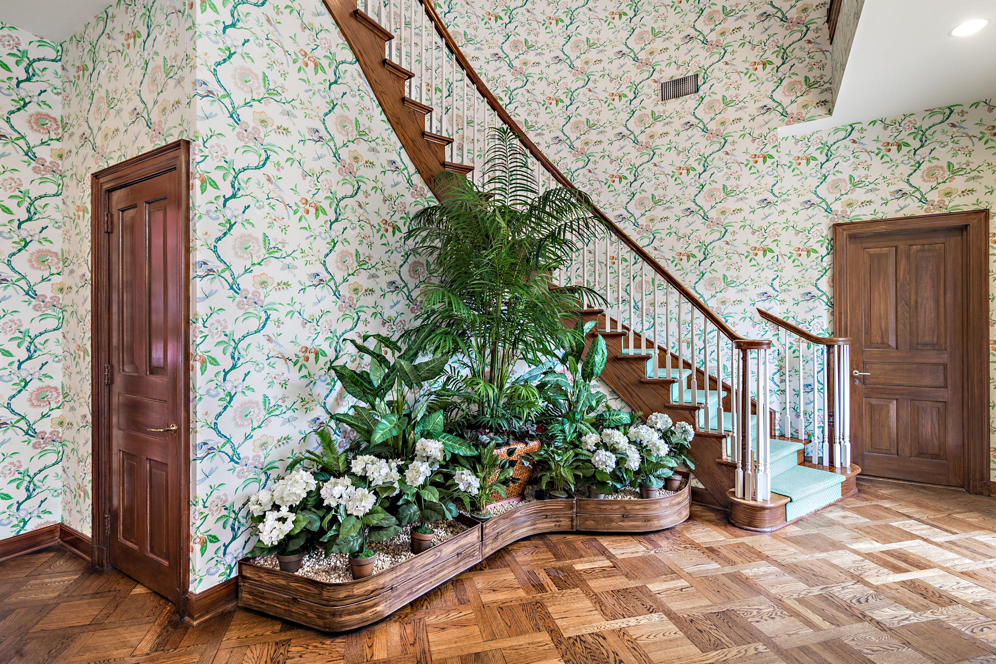 568 Island Drive Palm Beach, FL 33480 - Photo 7 of 34 a view of a house with a flower plants
