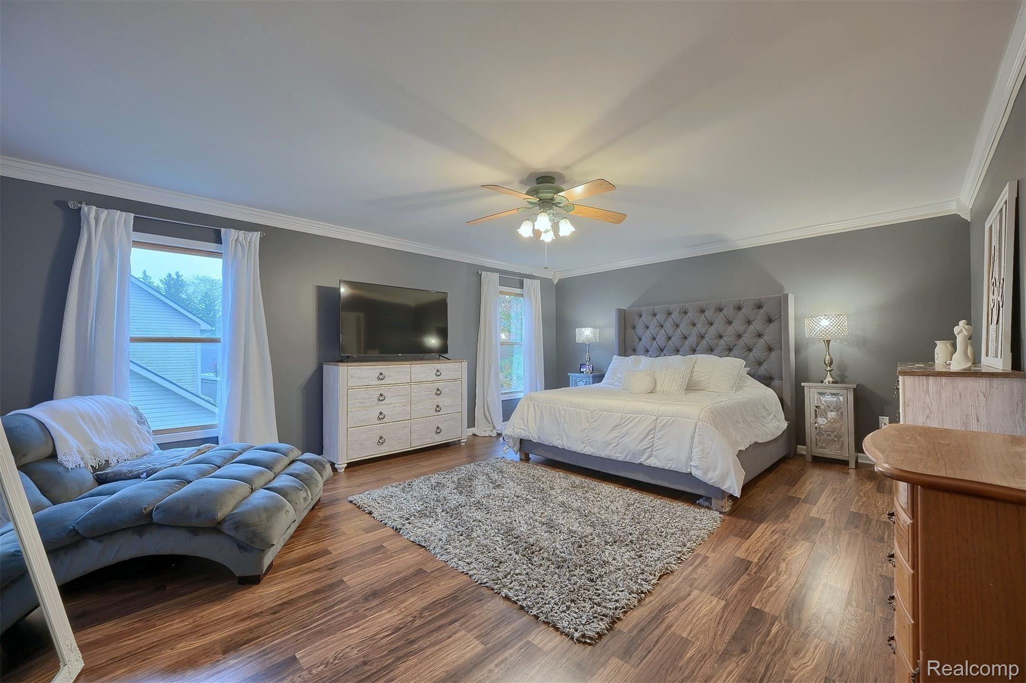 6460 Orion Road Rochester, MI 48306 - Photo 18 of 33 18-Master-Bedroom.jpg