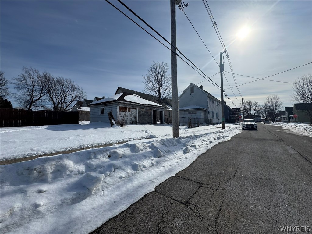 64 Wescott Street Buffalo, NY 14210 - Photo 2 of 27