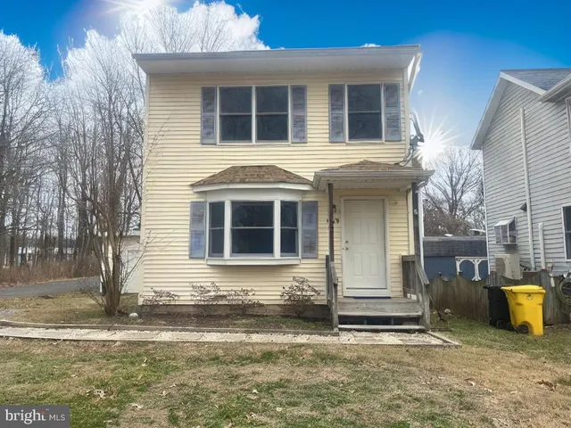 $1,950 | 1359 Jordan Drive, Shady Side, MD 20764