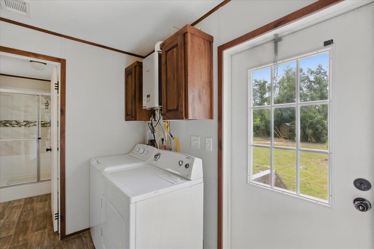 2469 Golf Course Road Perry, FL 32348 - Photo 6 of 35