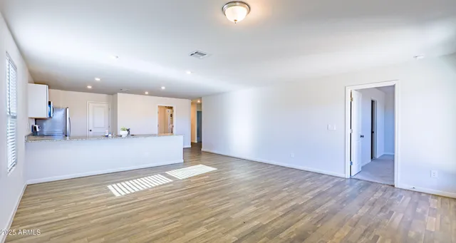 $289,900 | 1589 Cottonwood Bluffs Drive, Benson, AZ 85602