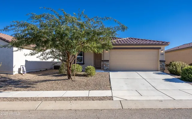 $289,900 | 1589 Cottonwood Bluffs Drive, Benson, AZ 85602
