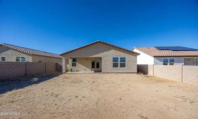 $289,900 | 1589 Cottonwood Bluffs Drive, Benson, AZ 85602