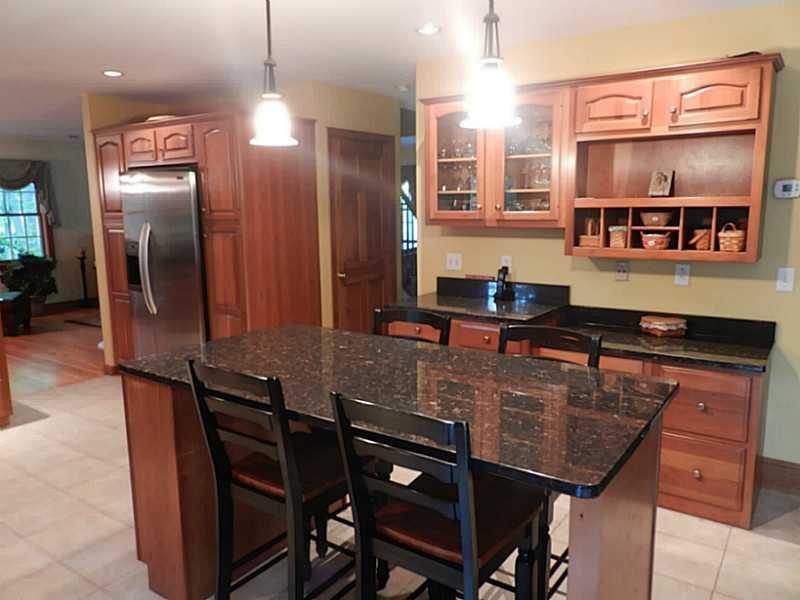 14 Silver Ridge Road Veazie, ME 04401 - Photo 7 of 35 Kitchen.