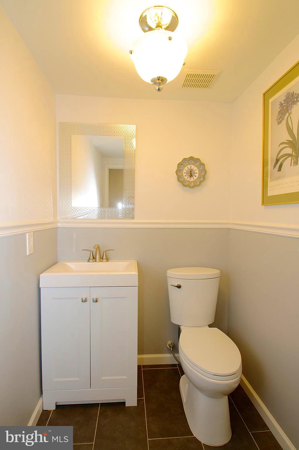 812 Roelofs Road Yardley, PA 19067 - Photo 34 of 36 Powder Room