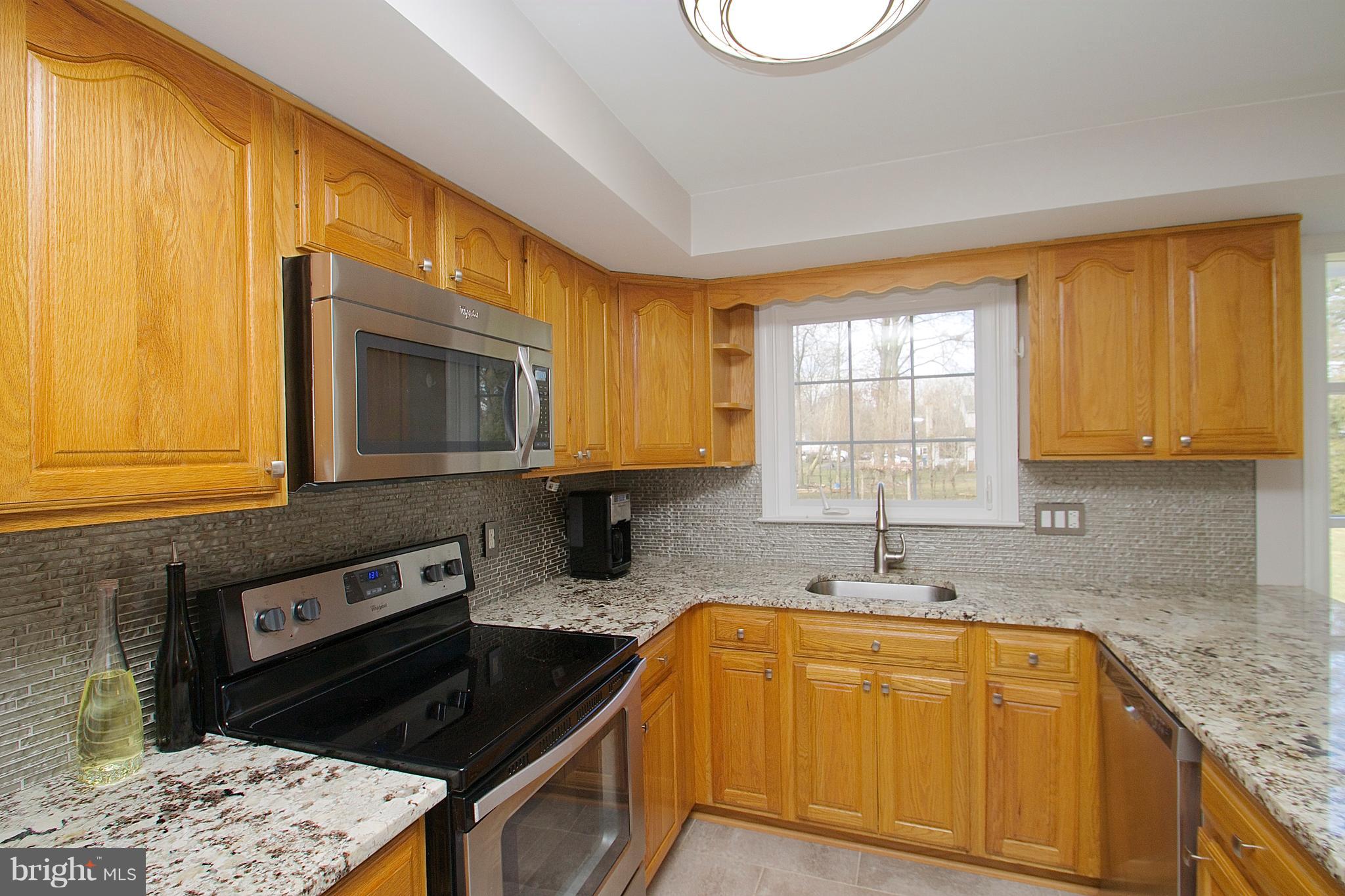 812 Roelofs Road Yardley, PA 19067 - Photo 6 of 36 Kitchen