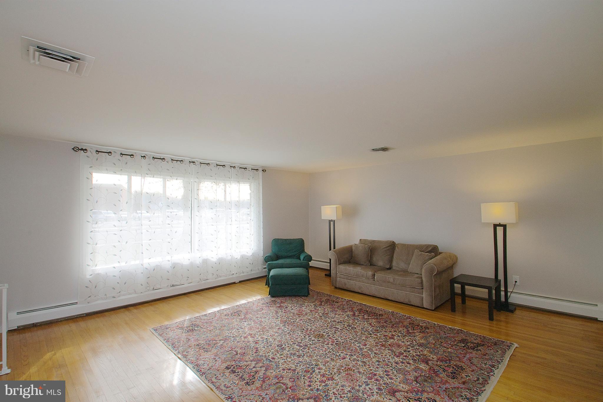 812 Roelofs Road Yardley, PA 19067 - Photo 8 of 36 Living Room