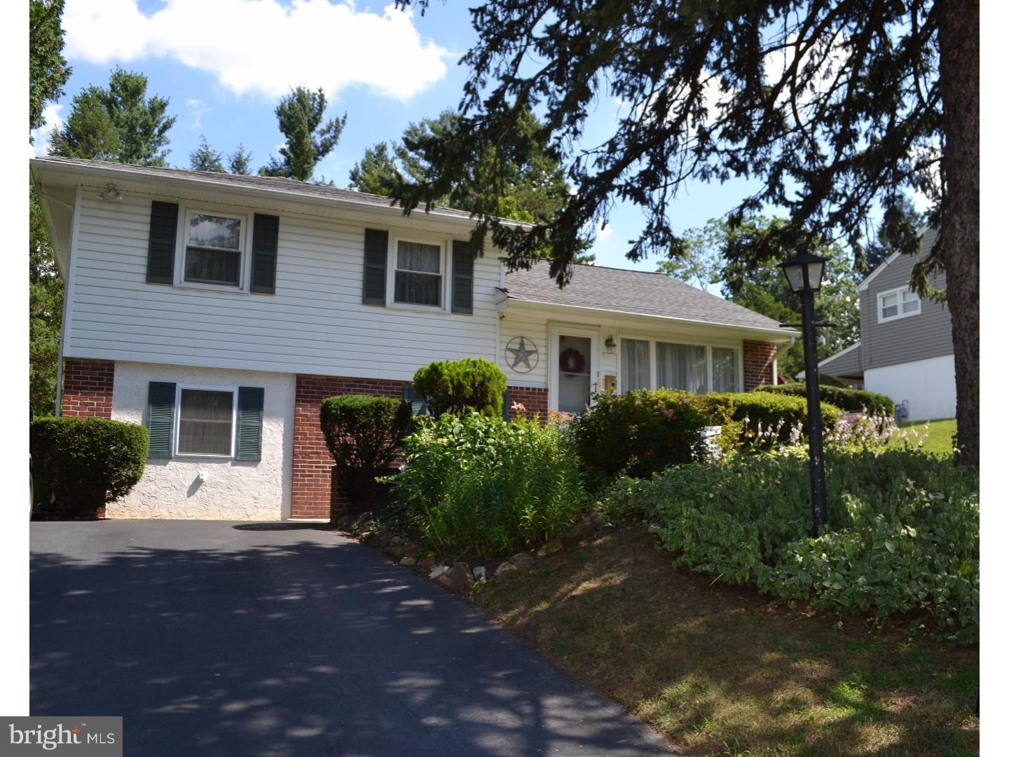 109 Lawrence Road Broomall, PA 19008 - Photo 1 of 20 Exterior Front