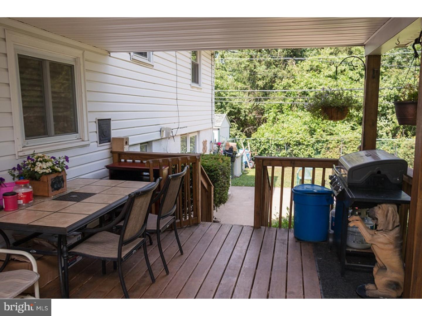 109 Lawrence Road Broomall, PA 19008 - Photo 16 of 20 Deck