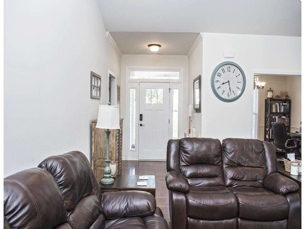 1296 Hammett Road Johnson City, TN 37615 - Photo 4 of 26 Photo 4