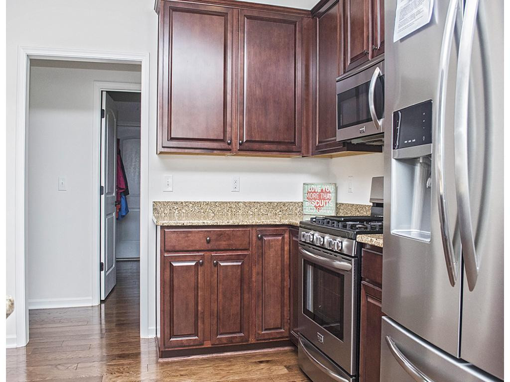 1296 Hammett Road Johnson City, TN 37615 - Photo 9 of 26 Photo 9