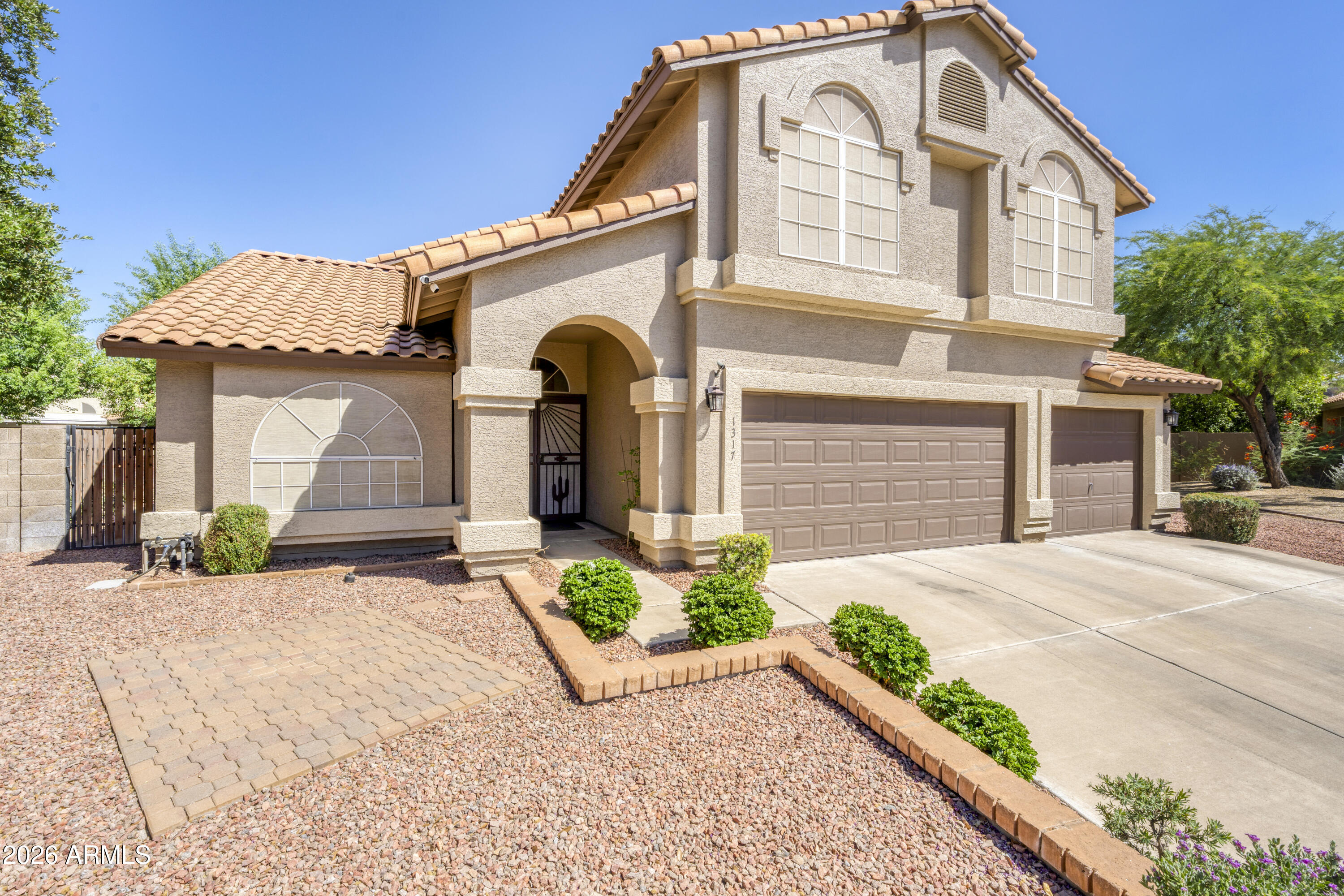 1317 East Grandview Road Phoenix, AZ 85022 - Photo 3 of 59