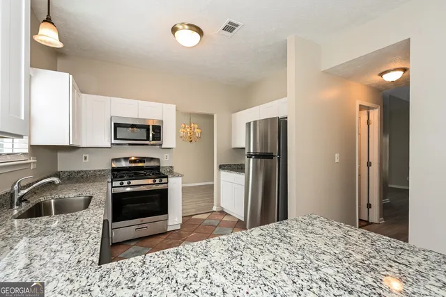 $2,050 | 4969 Wedgewood Place, Stone Mountain, GA 30088