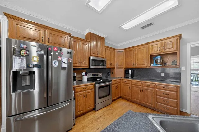 $476,100 | 781 Highway 19, Edgewood, TX 75117