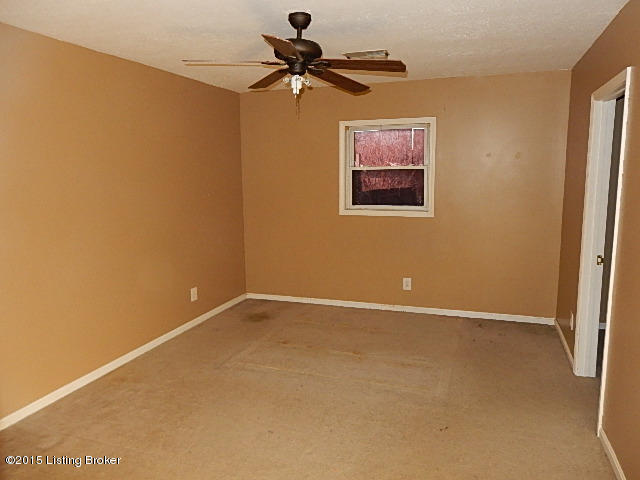 9100 New Maple Road Louisville, KY 40229 - Photo 8 of 18 Master Bedroom