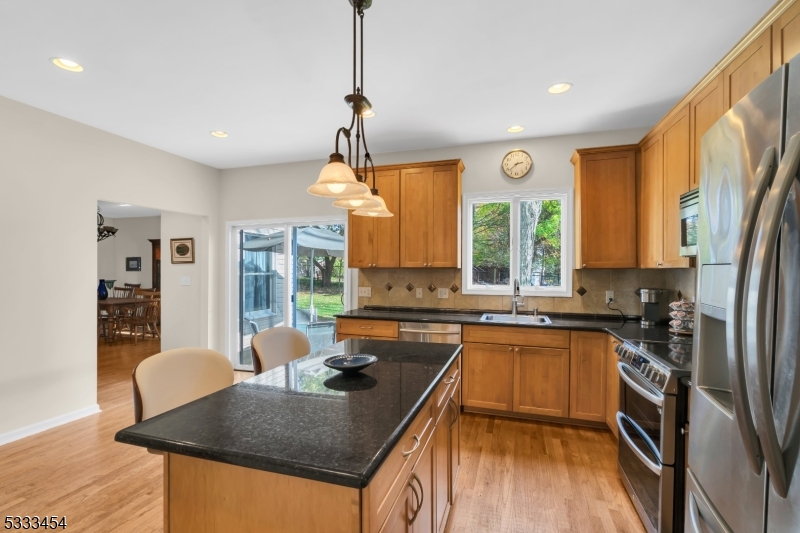 320 Ridge Boulevard Princeton, NJ 08540 - Photo 15 of 37 Gallery Image 15