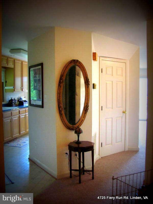4725 Fiery Run Road Linden, VA 22642 - Photo 4 of 30 Interior (General)