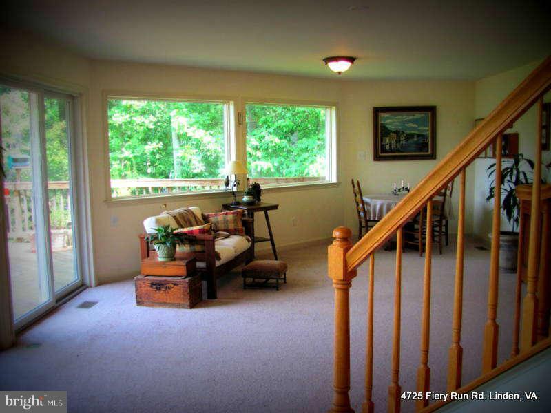 4725 Fiery Run Road Linden, VA 22642 - Photo 9 of 30 Living Room