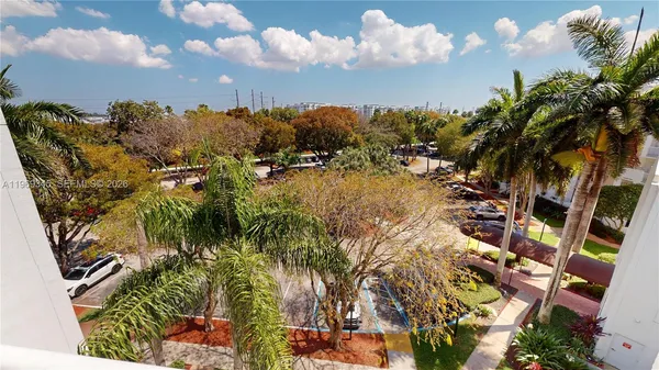 $3,300 | 10730 Northwest 66th Street, Unit 512, Doral, FL 33178