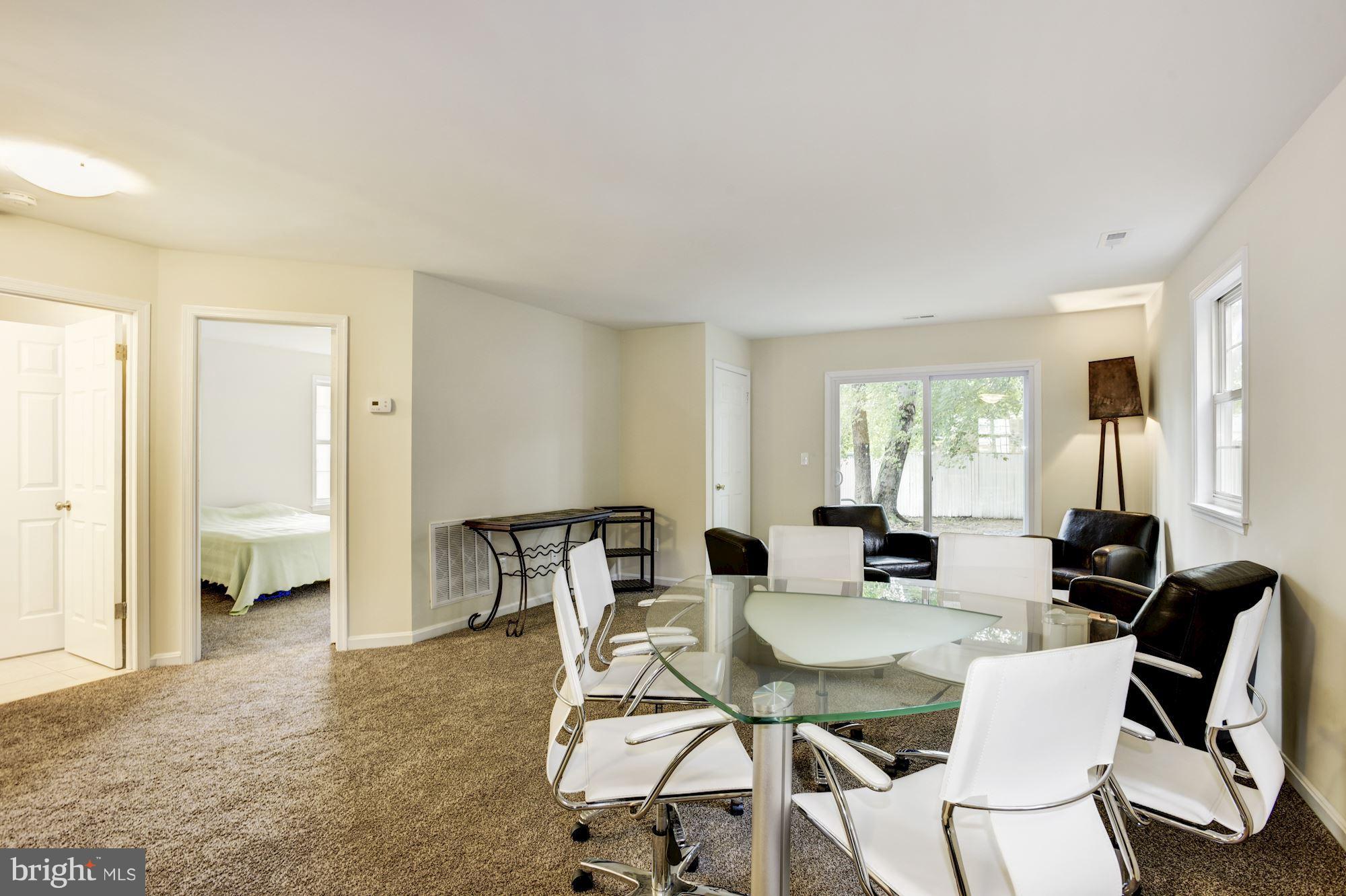 1707 Quantico Road Edgewater, MD 21037 - Photo 2 of 15 Family Room