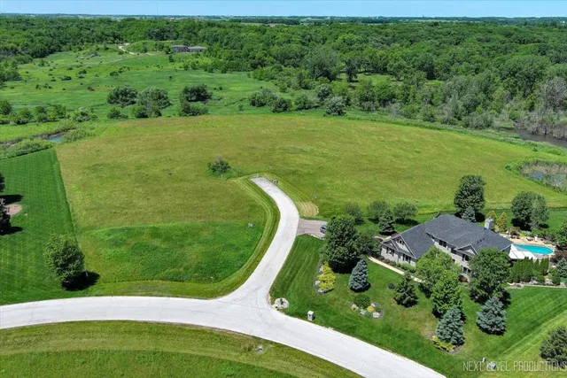 $100,000 | 4 Derek Drive, Elburn, IL 60119