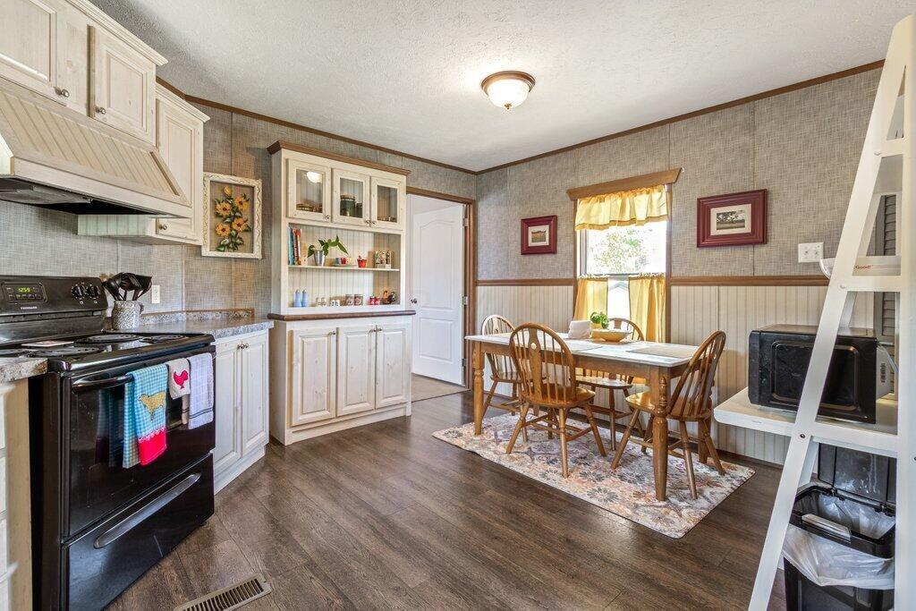 509 Michael Road Pataskala, OH 43062 - Photo 11 of 24 509 Michael Road-12.jpg-SMALL