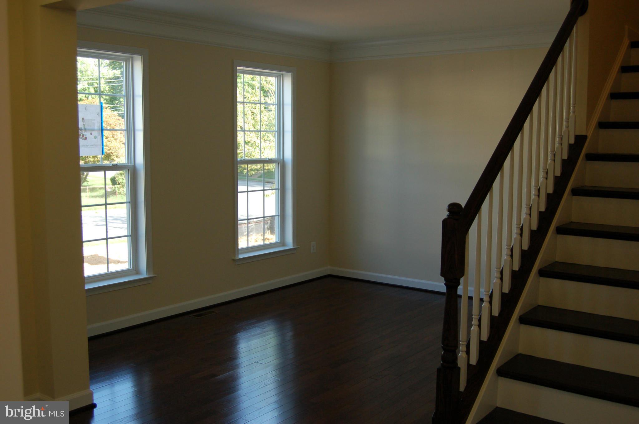 7400 Paxton Road Falls Church, VA 22043 - Photo 3 of 12 Library w Hardwood