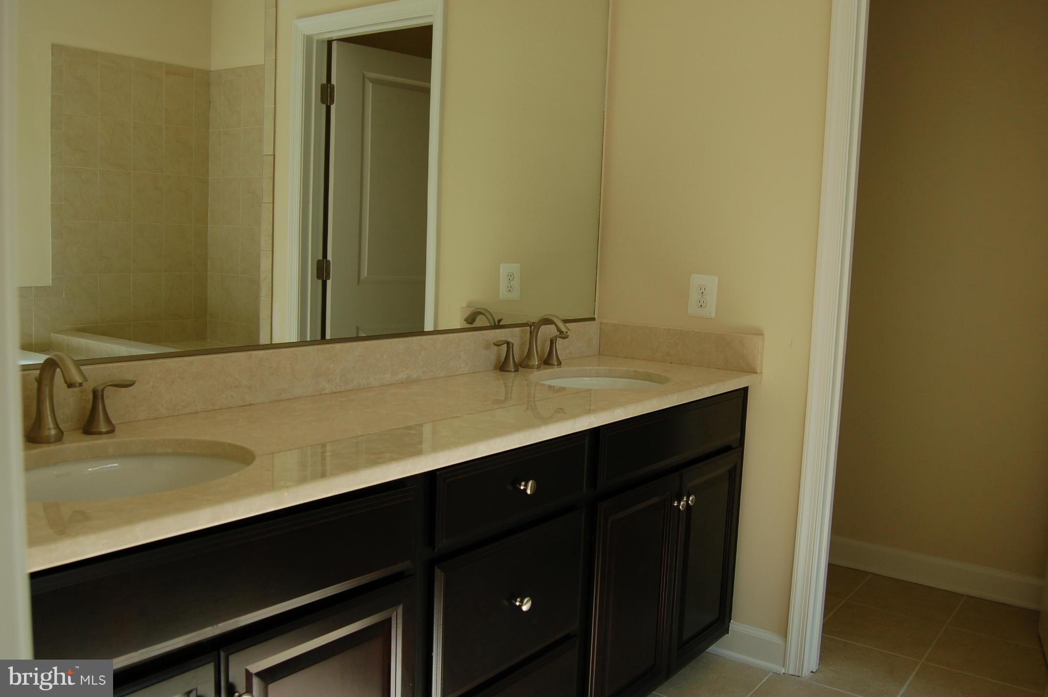 7400 Paxton Road Falls Church, VA 22043 - Photo 5 of 12 Bath (Master)