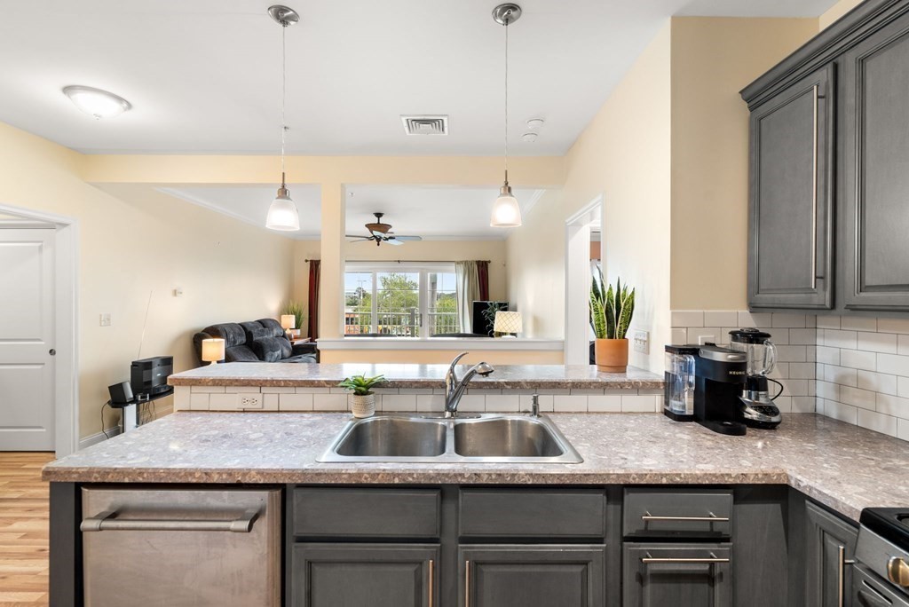 233 Beach Road, Unit A3 Salisbury, MA 01952 - Photo 8 of 30 Gallery Image 8