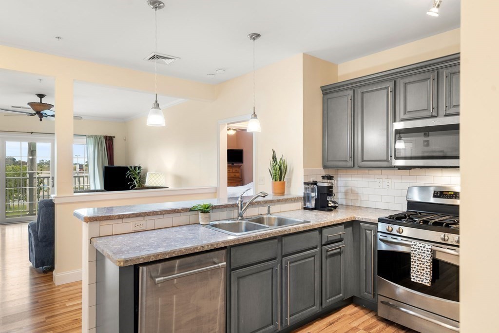 233 Beach Road, Unit A3 Salisbury, MA 01952 - Photo 10 of 30 Gallery Image 10