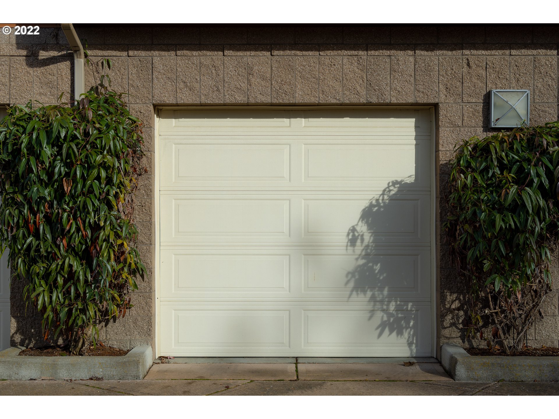 347 Rustic Place, Unit 8 Eugene, OR 97401 - Photo 31 of 31 a view of a wooden door