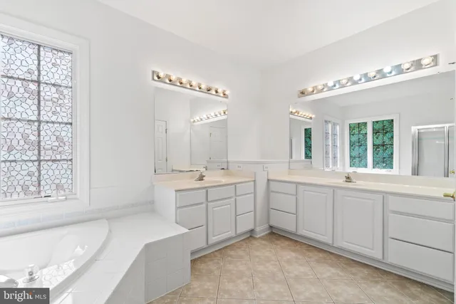 $3,450 | 13049 Taverner Loop, Woodbridge, VA 22192