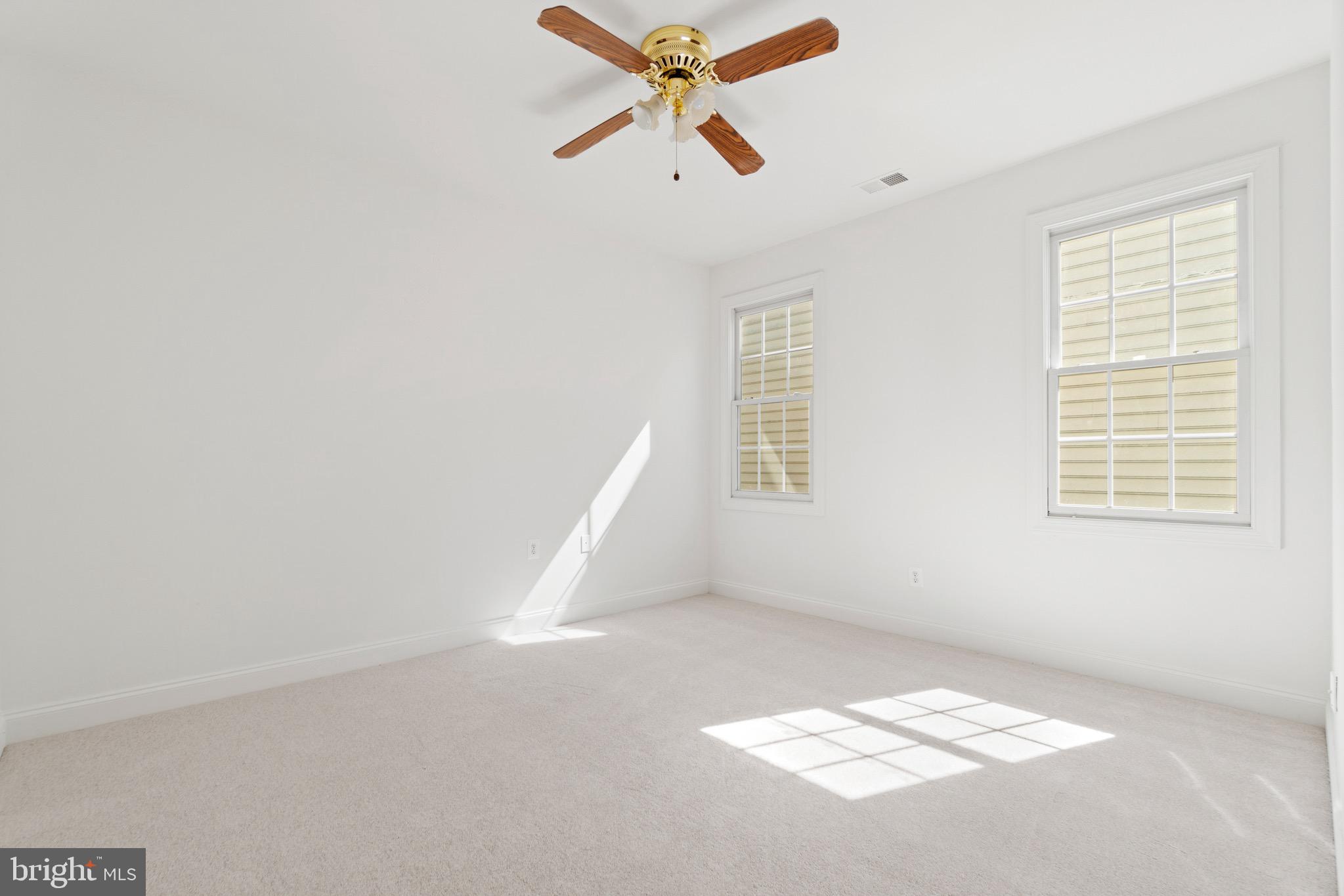 13049 Taverner Loop Woodbridge, VA 22192 - Photo 16 of 32