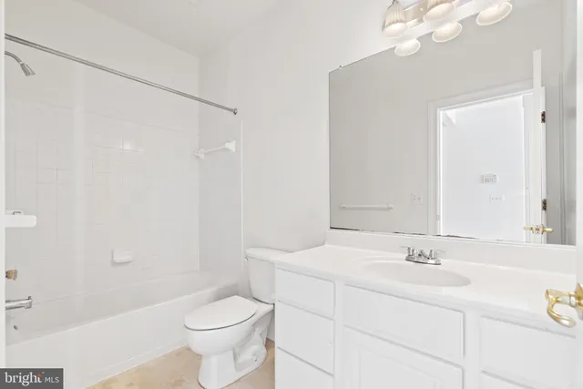 $3,450 | 13049 Taverner Loop, Woodbridge, VA 22192