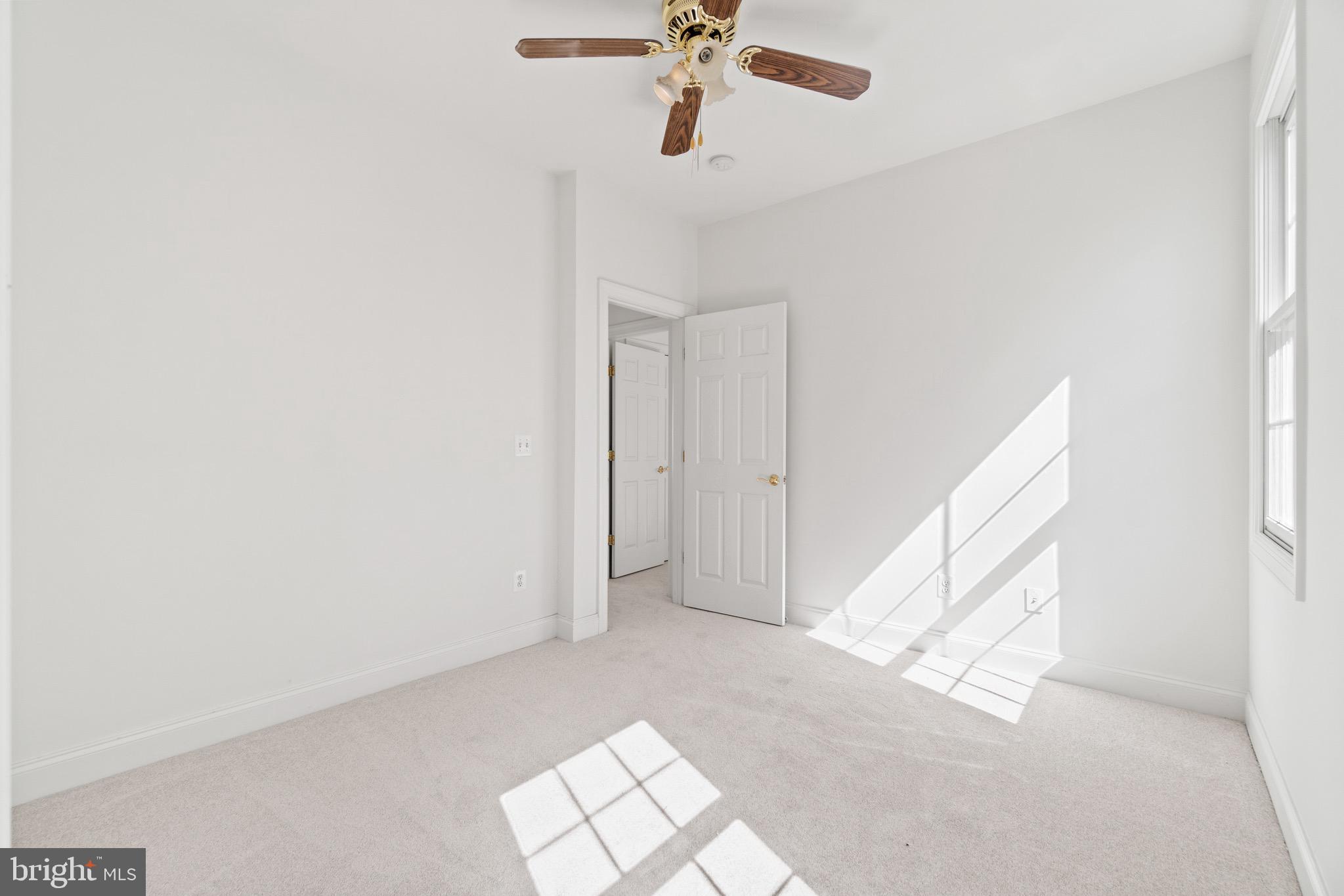 13049 Taverner Loop Woodbridge, VA 22192 - Photo 22 of 32