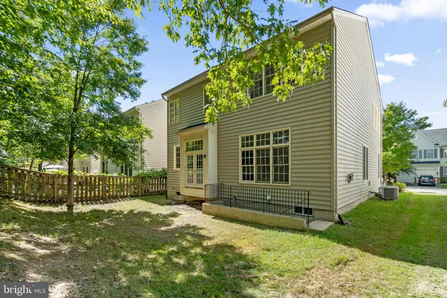 $3,450 | 13049 Taverner Loop, Woodbridge, VA 22192