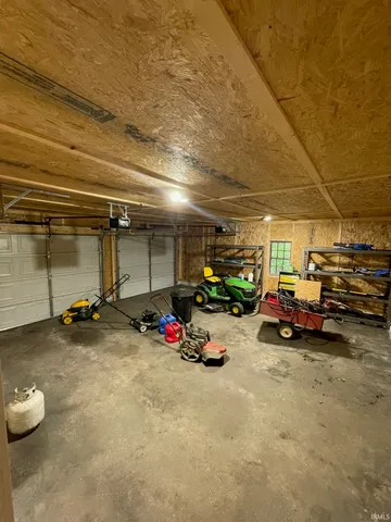 $199,900 | 802 North Rod And Gun Club, Bruceville, IN 47516