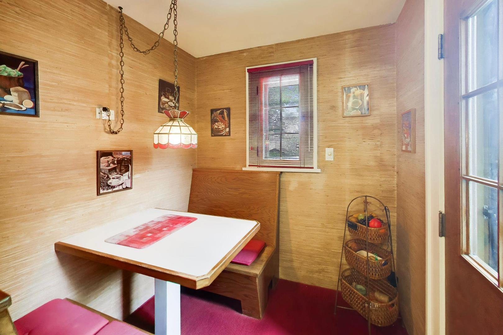 612 Ridge Avenue Evanston, IL 60202 - Photo 13 of 30 Gallery Image 13