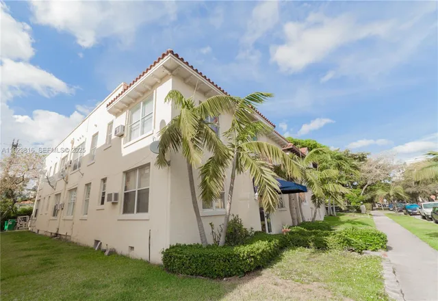 $1,495 | 119 Menores Avenue, Unit 12, Coral Gables, FL 33134