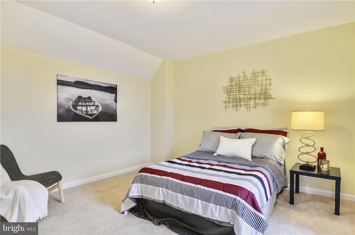 14215 Seneca Road Germantown, MD 20874 - Photo 16 of 27 Bedroom