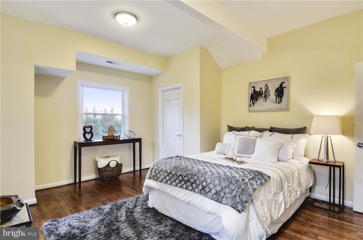 14215 Seneca Road Germantown, MD 20874 - Photo 3 of 27 Bedroom (Master)