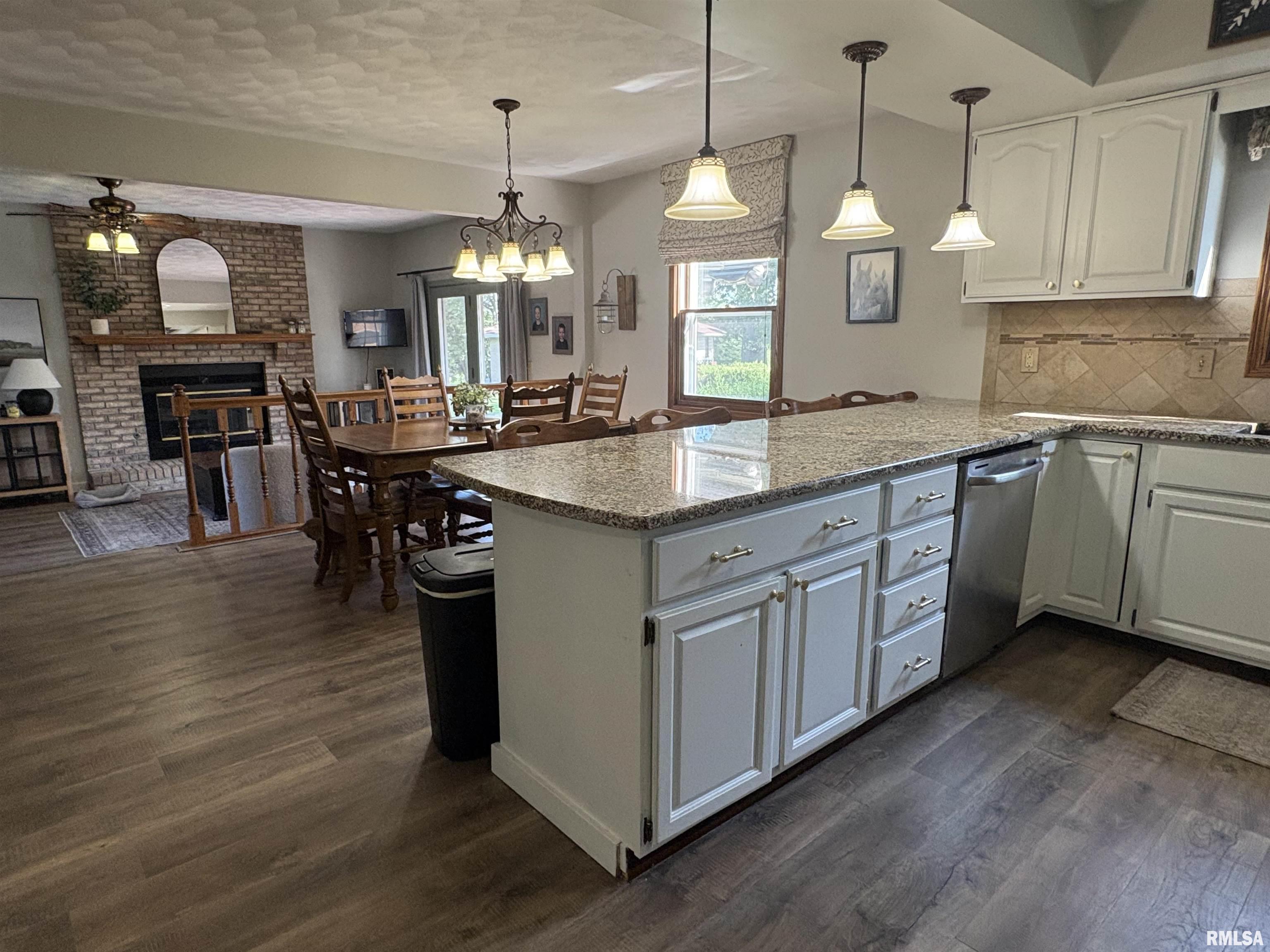 300 North Sunset Drive Manito, IL 61546 - Photo 27 of 72