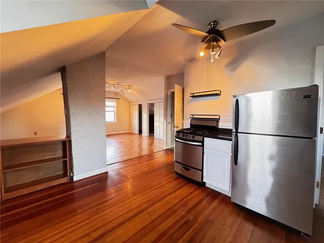 $1,600 | 72 Courtland Street, Unit 3, Providence, RI 02909