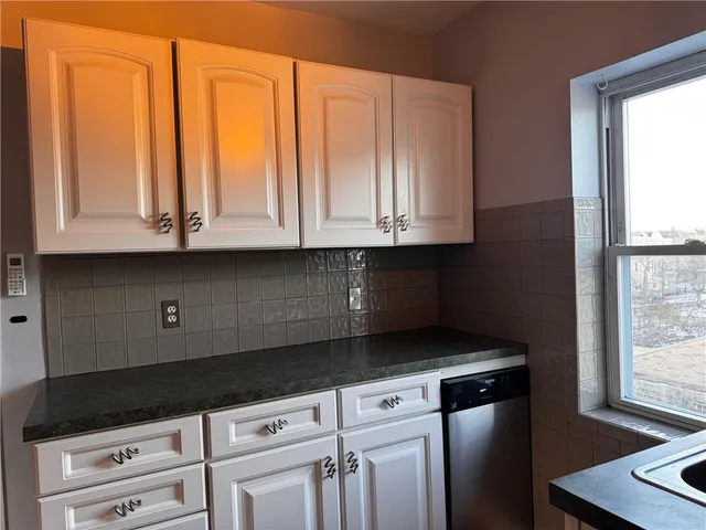 $1,600 | 72 Courtland Street, Unit 3, Providence, RI 02909