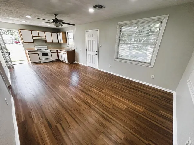 $1,350 | 2501 Delille Street, Chalmette, LA 70043