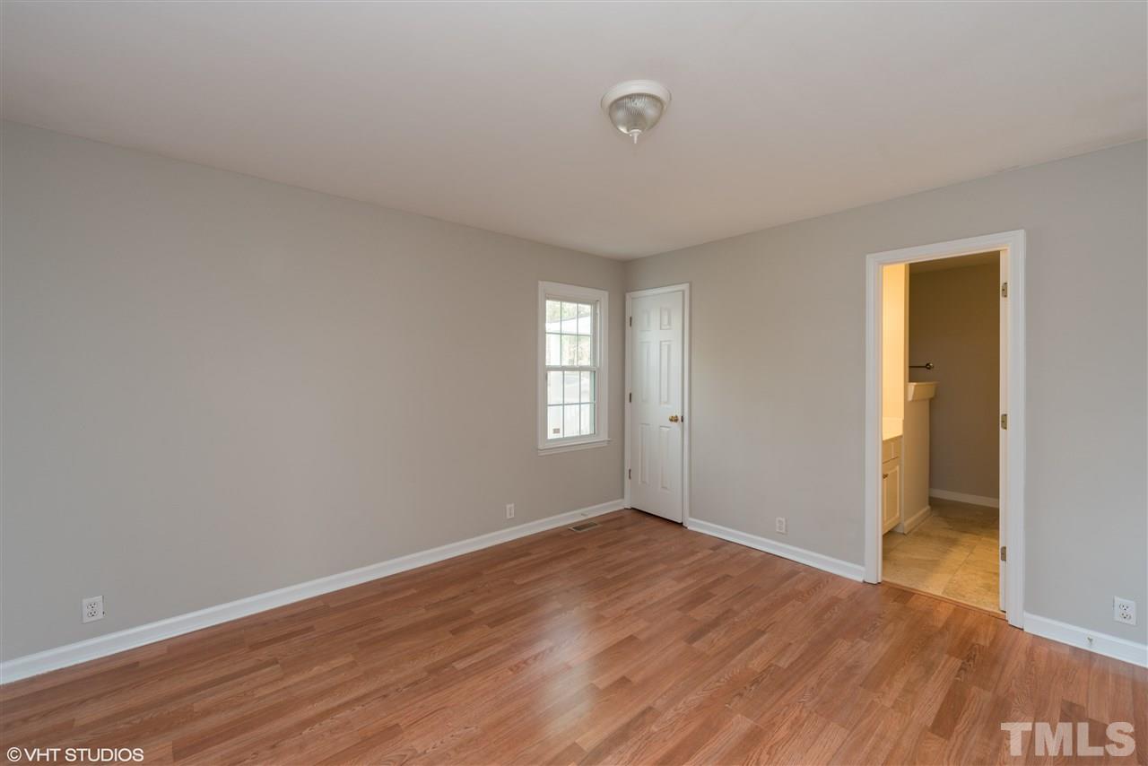 4629 Watkins Road Raleigh, NC 27616 - Photo 12 of 25